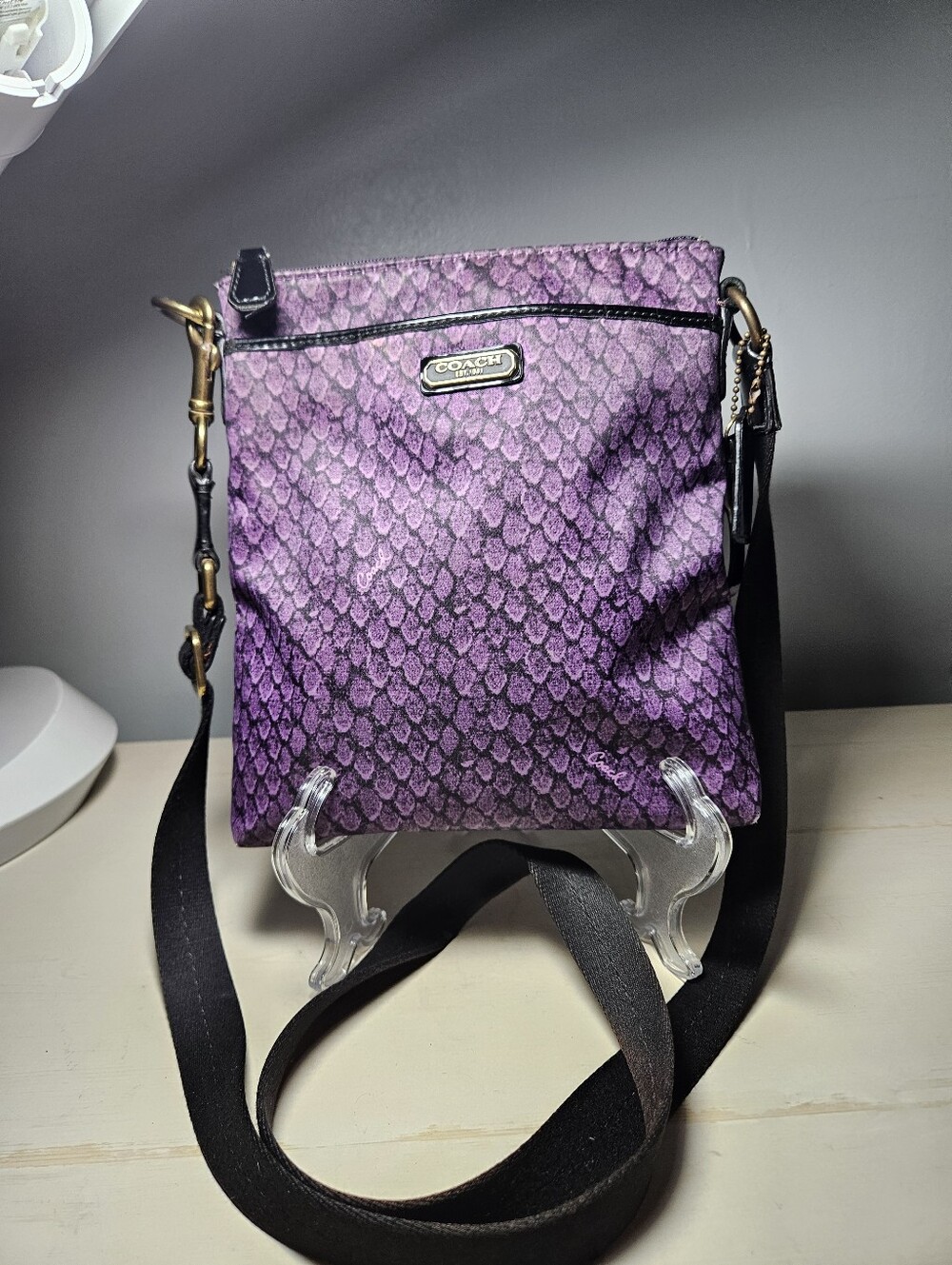 Coach Taylor Purple Snake Print Swingpack Crossbody Bag F50065